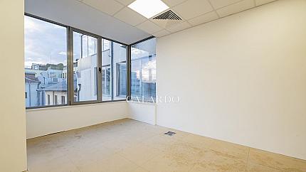 Spacious office in a new business building