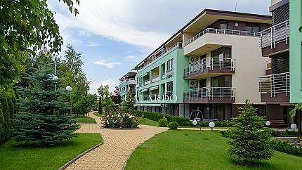 Луксозен тристаен апартамент под наем с красива гледка към Витоша в Симеоново