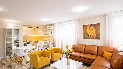 Луксозен тристаен апартамент за продажба с красива гледка към Витоша в Симеоново