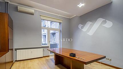 Spacious office in the TOP center meters from Slaveykov square