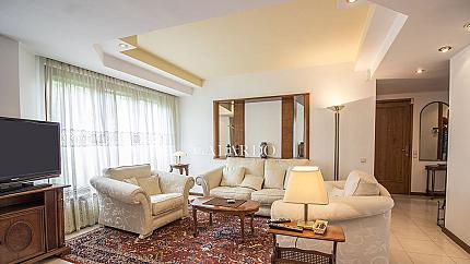Spacious and furnished apartment near the National Palace of Culture