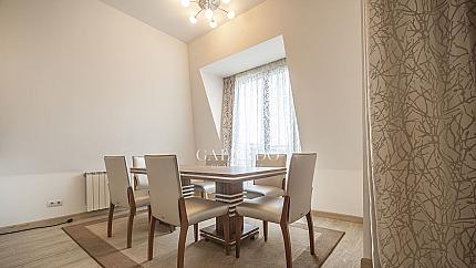 Attractive apartment in a gated complex