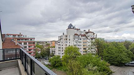 Тристаен апартамент с Акт 16 за продажба в кв. Гео Милев