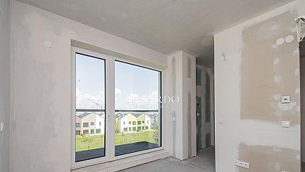 Four-bedroom townhouse with a nice view in Residential park Lozen