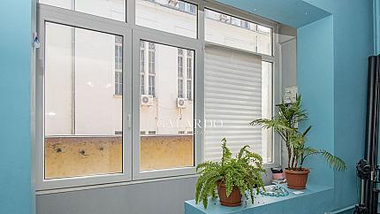Spacious apartment with large terrace meters from Moskovska street