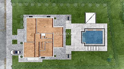 Фамилна резиденция на три етажа с басейн