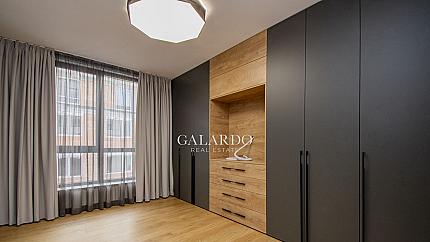 Луксозен, дизайнерски тристаен апартамент на бул. Черни връх.