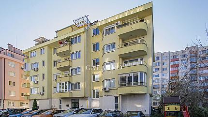 Sunny and spacious one bedroom apartment fully furnished in Mladost 1A