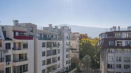 Sunny apartment on a upper floor with a south-facing terrace