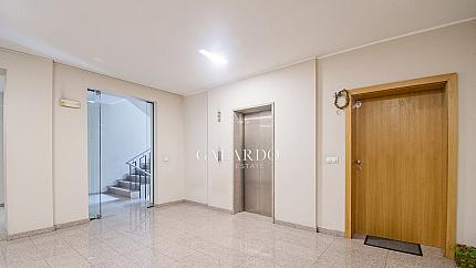 Spacious three-bedroom apartment in the "Mishel" building
