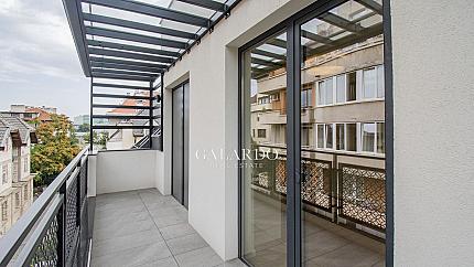 Luxury 3-bedroom penthouse in an exclusive boutique residential building