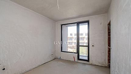 Sunny two-bedroom apartment in Malinova Dolina district in front of Act 15