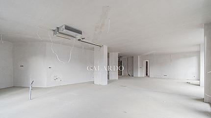 Spacious three-bedroom apartment next to the new kindergarten in "Manastirski Livadi-Istok" district