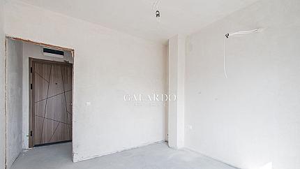 Panoramic two-room apartment in a small boutique building in Ovcha Kupel district