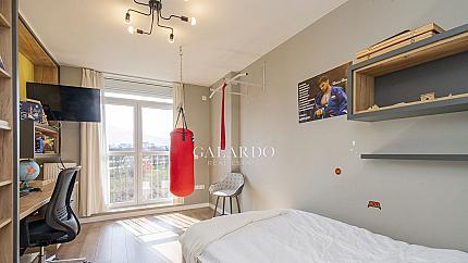 Luxury three-bedroom apartment in Tsarigrad Complex