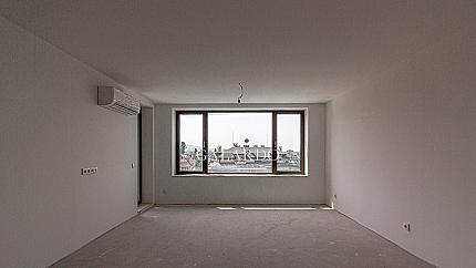 Прекрасен панорамен двустаен апартамент в нова иновативна сграда в кв. Витоша