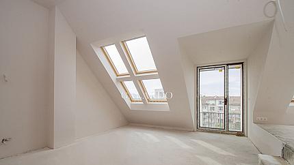 Attractive property in a small boutique building