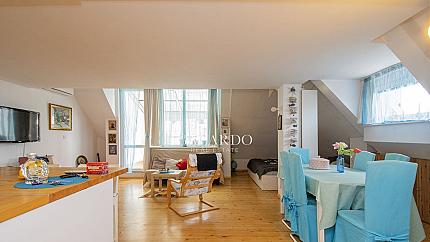 Spacious one-bedroom apartment on Oborishte Street