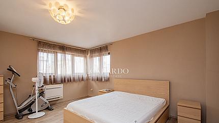 Large apartment near Vitoshka with a terrace