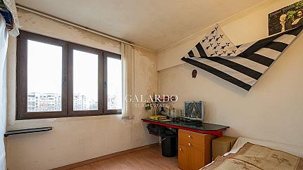 Three-bedroom apartment in Lyulin 5
