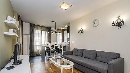 Двустаен апартамент в луксозен затворен комплекс Есте в квартал Изток