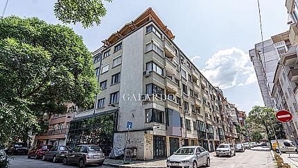 Spacious apartment in Beli Brezi district