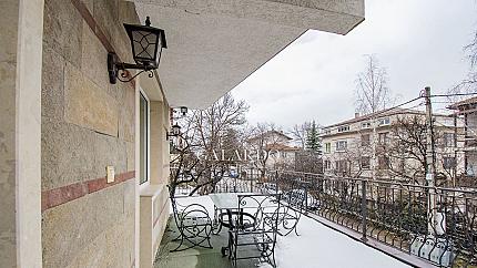Two-bedroom apartment with a feeling of a house with a yard for rent in Dragalevtsi