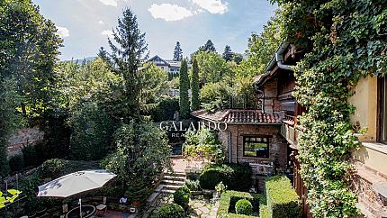 A lovely four-bedroom Provençal house at the foot of Vitosha