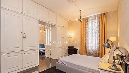 Luxury one-bedroom apartment on Slaveykov Square