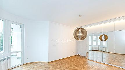 Great four bedroom apartment with aristocratic spirit