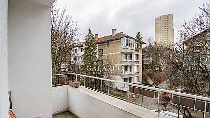 3-bedroom apartment in Iztok district with views on Yavorov Alley