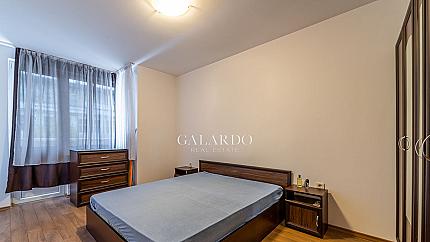 Cozy one-bedroom apartment with parking space near Vazrazhdane Square, Center
