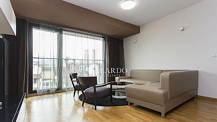 Sunny and spacious three-room apartment in the "Jacqueline" building