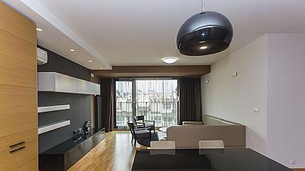 Sunny and spacious three-room apartment in the "Jacqueline" building