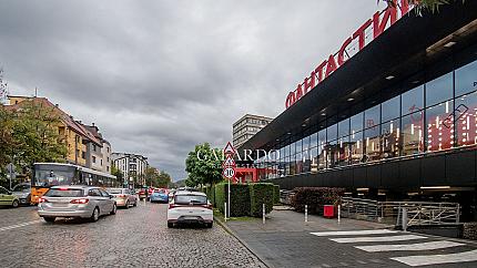 Three-bedroom apartment in the old part of Ovcha Kupel