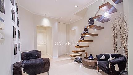 Splendid three bedroom apartment in the heart of the city center