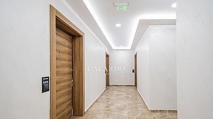 Spacious and sunny one-bedroom apartment on "Flora Kaneva" street