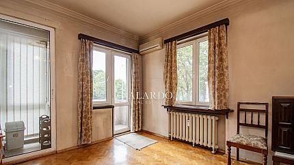 Spacious three bedroom apartment in front of Borissova Garden