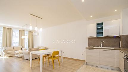 Sunny and spacious three-bedroom apartment in Dragalevtsi district