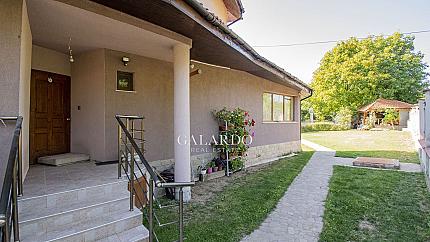 Detached house for sale in the town of Bankya