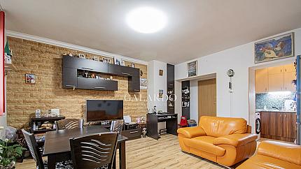 Three-bedroom apartment in the old part of Ovcha Kupel