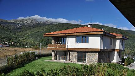 Detached house in a gated complex in Bistrica