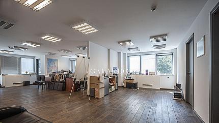 Функционален офис в Бизнес център на бул. България