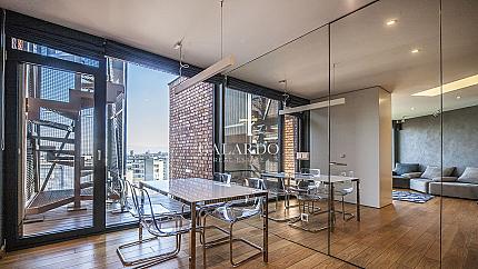 Дизайнерски апартамент с неповторими гледки към Южен парк