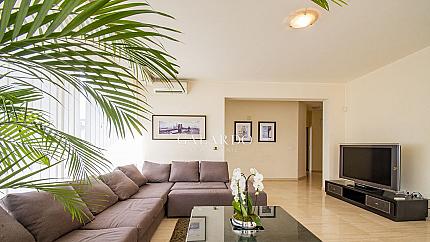 Луксозен апартамент за продажба в сграда "Мишел"