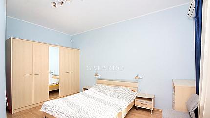 Cozy and functional apartment near the National Palace of Culture