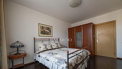 Cozy apartment in the central part of the capital with a lovely garden