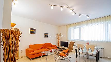Cozy two-bedroom apartment near McDonald's, Mladost 2