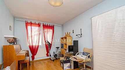 Spacious one-bedroom apartment in Vitosha district