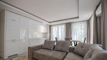 Modern one bedroom apartment in a building with concierge near South Park, Lozenets